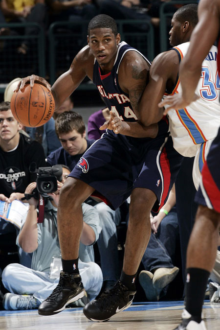 他们每位都 他们每位都